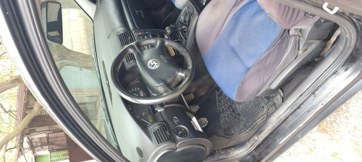 VW Passat, снимка 10 - Автомобили и джипове - 54297018