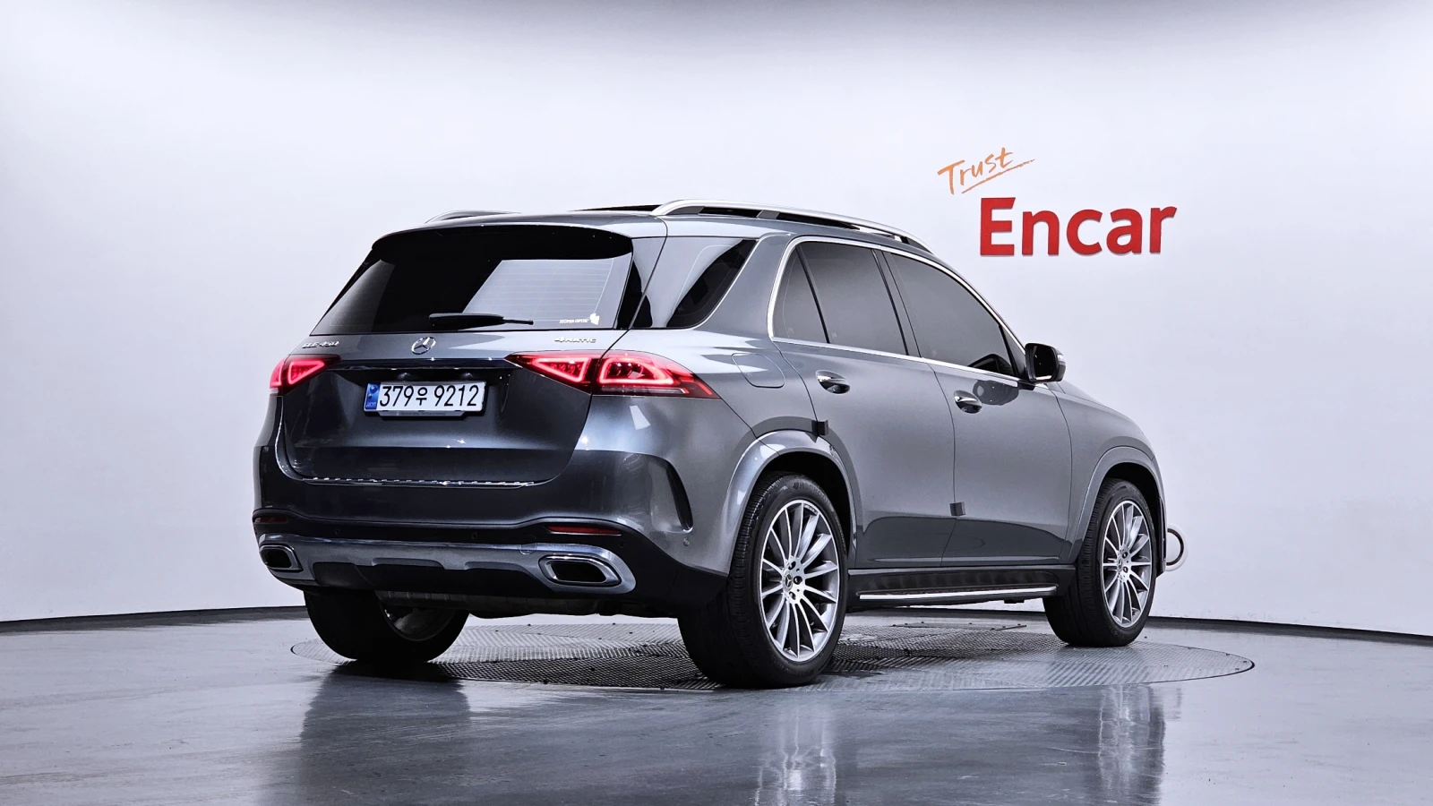 Mercedes-Benz GLE 450 3.0 4MATIC, Distronic, HeadUP, 360-к., Обдухване., снимка 2 - Автомобили и джипове - 54643598