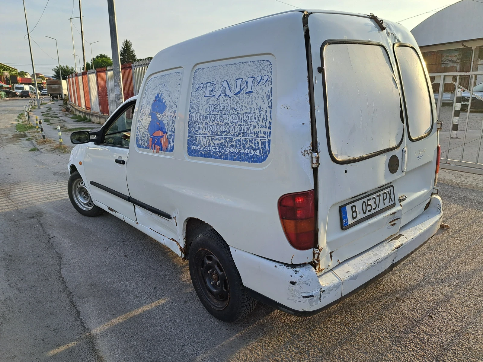VW Caddy, снимка 4 - Автомобили и джипове - 54734885