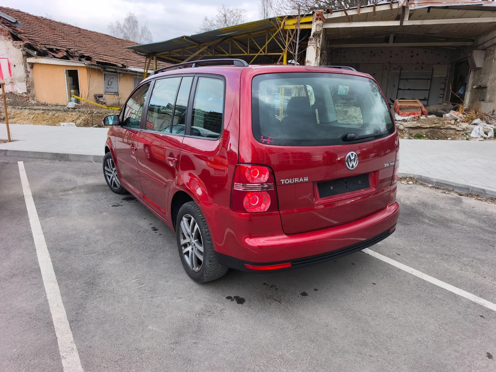 VW Touran 2.0TDI 140K.C. код BMM, снимка 4 - Автомобили и джипове - 54966244
