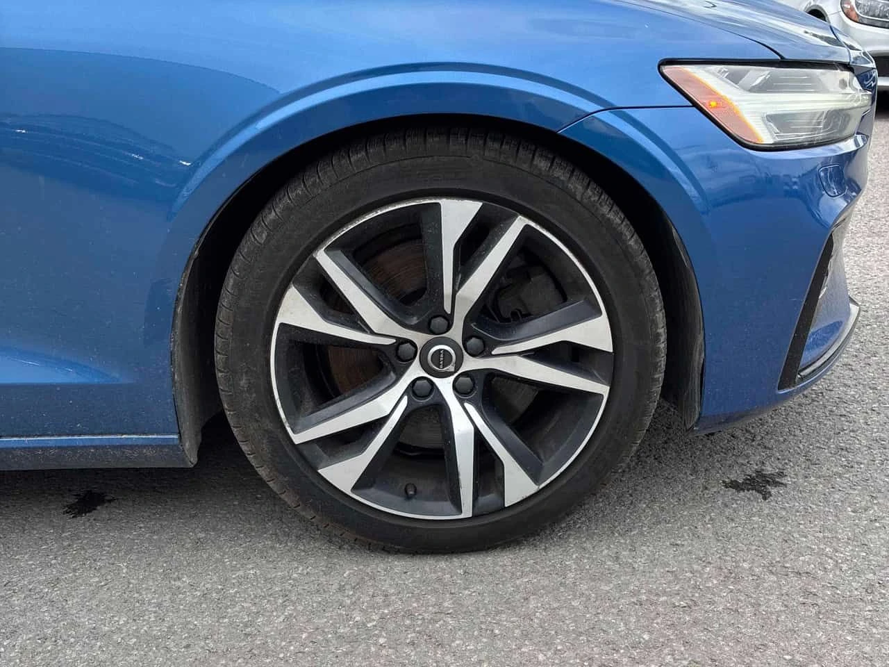 Volvo V60 * R Design * CARFAX * ЦЕНА ДО БГ, снимка 16 - Автомобили и джипове - 55014040