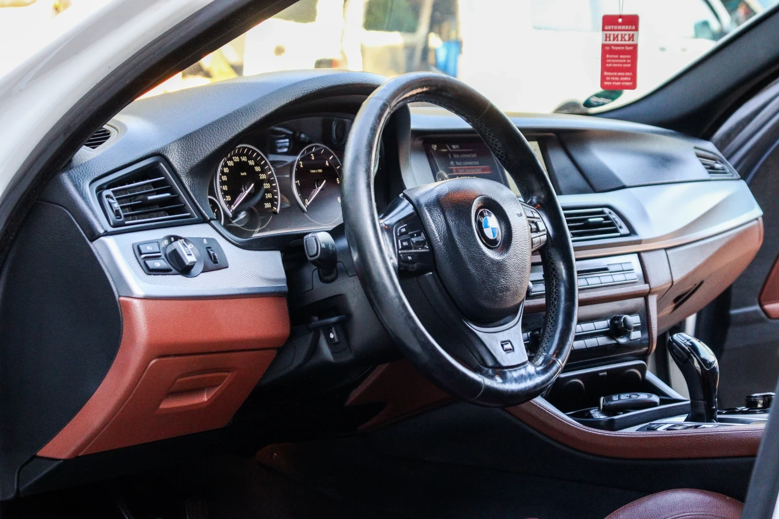 BMW 530 d M-Pack INDIVIDUAL, снимка 11 - Автомобили и джипове - 55594383