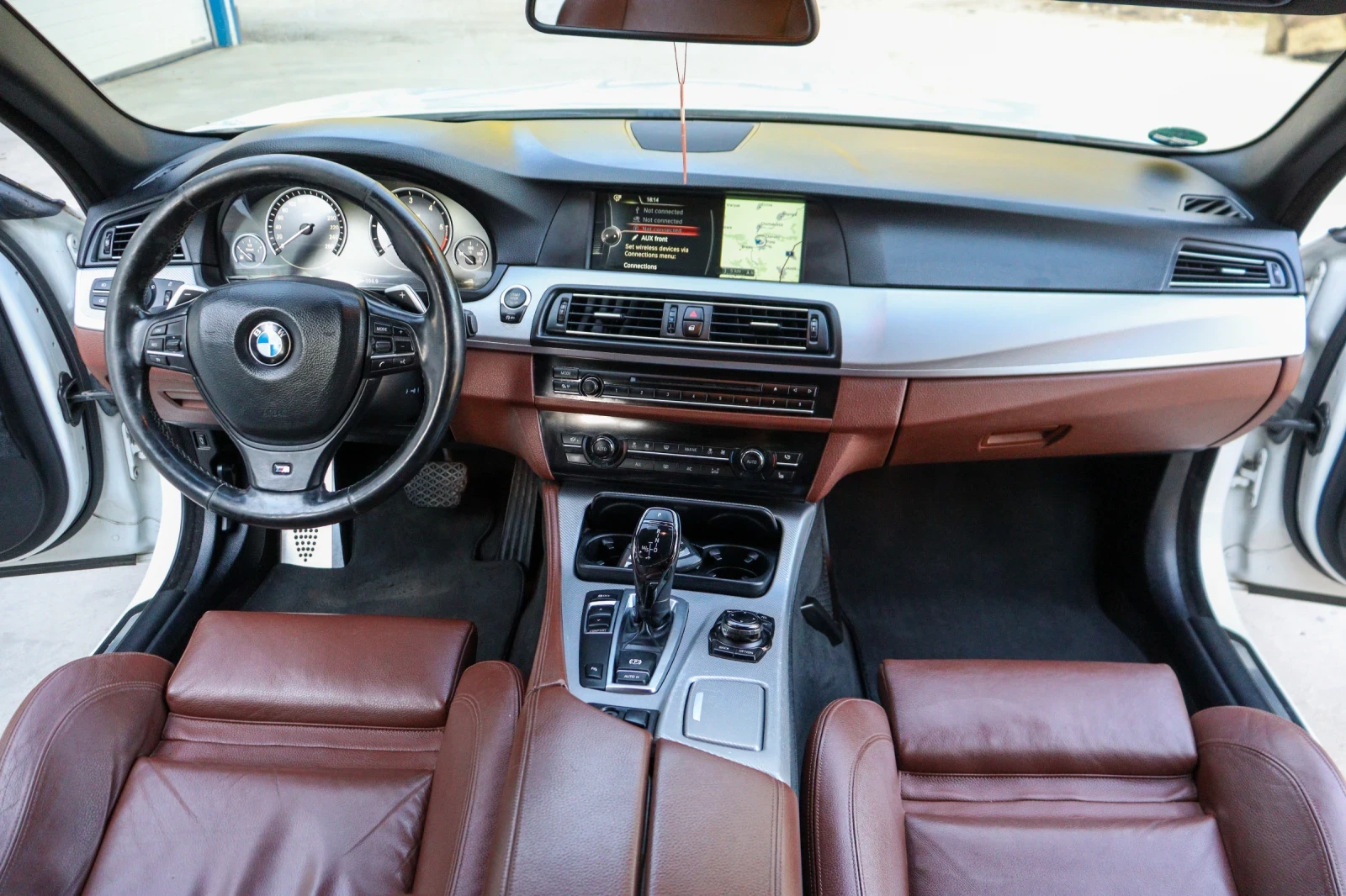 BMW 530 d M-Pack INDIVIDUAL, снимка 13 - Автомобили и джипове - 55594383