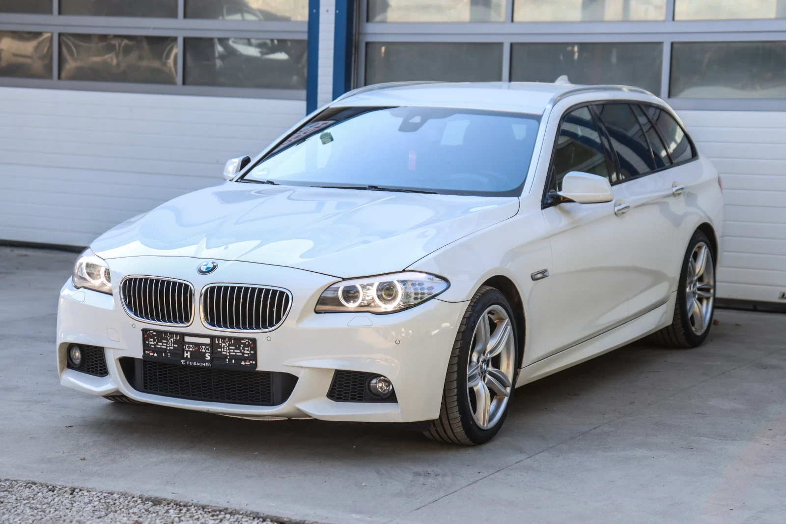 BMW 530 d M-Pack INDIVIDUAL, снимка 4 - Автомобили и джипове - 55594383