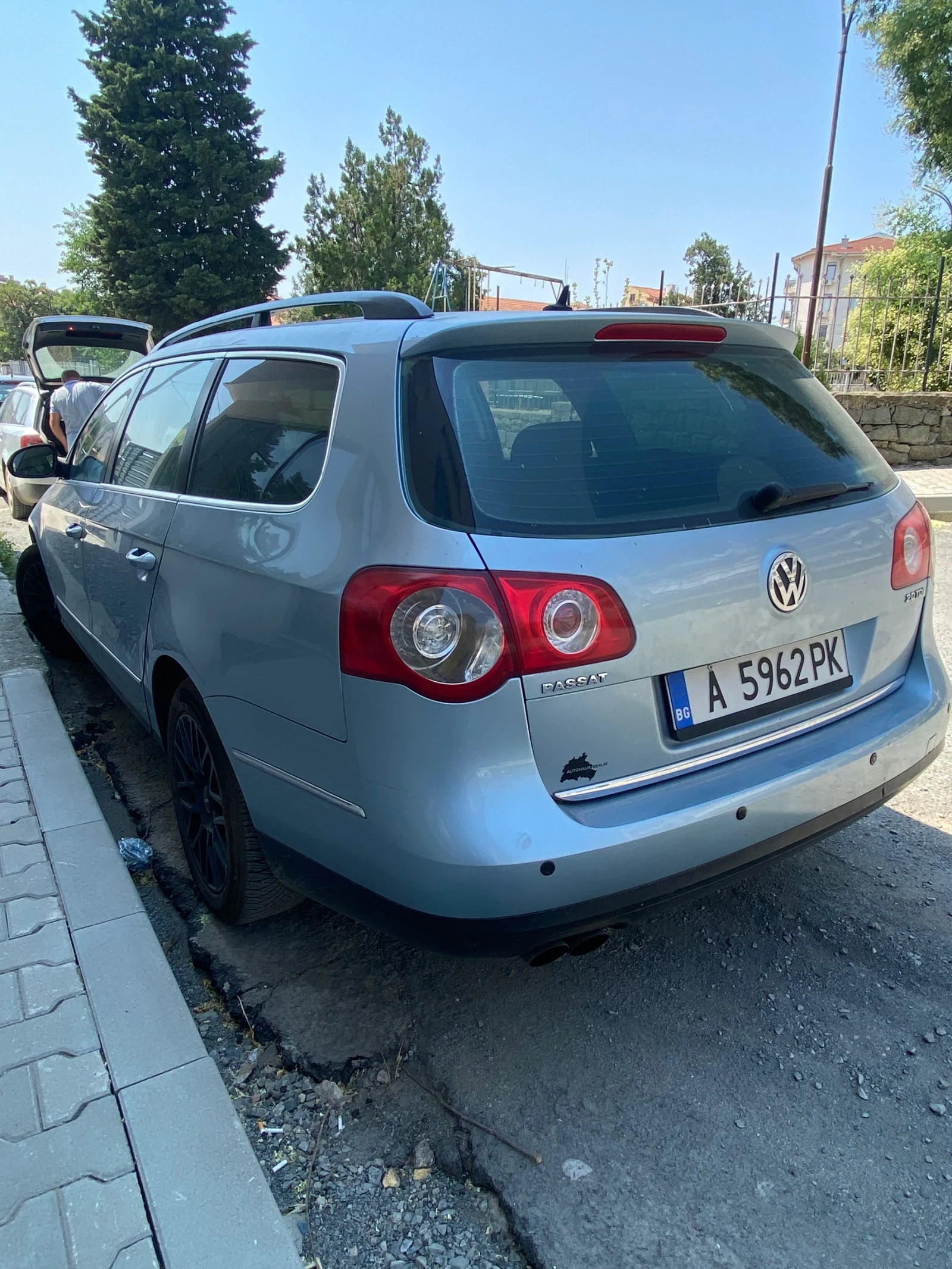 VW Passat 2.0 TDI, снимка 4 - Автомобили и джипове - 55595888