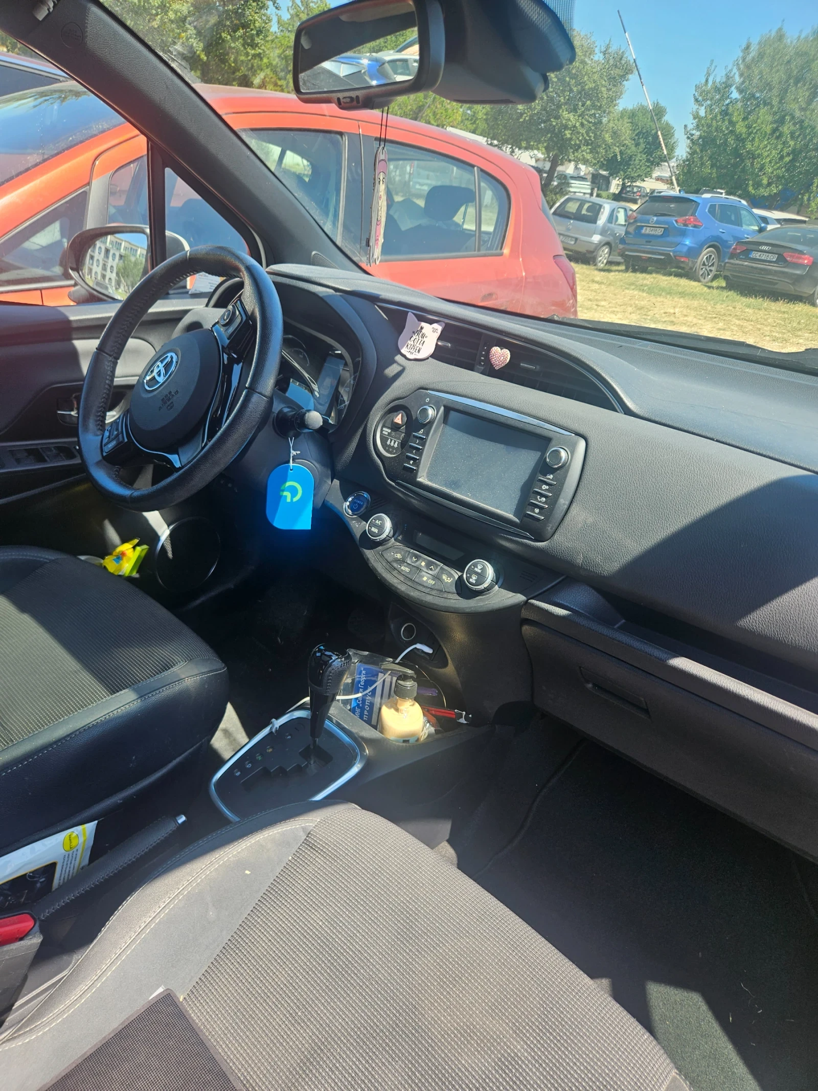 Toyota Yaris Hybrid, 1, 5 автоматик, 100к.с., снимка 11 - Автомобили и джипове - 55739094