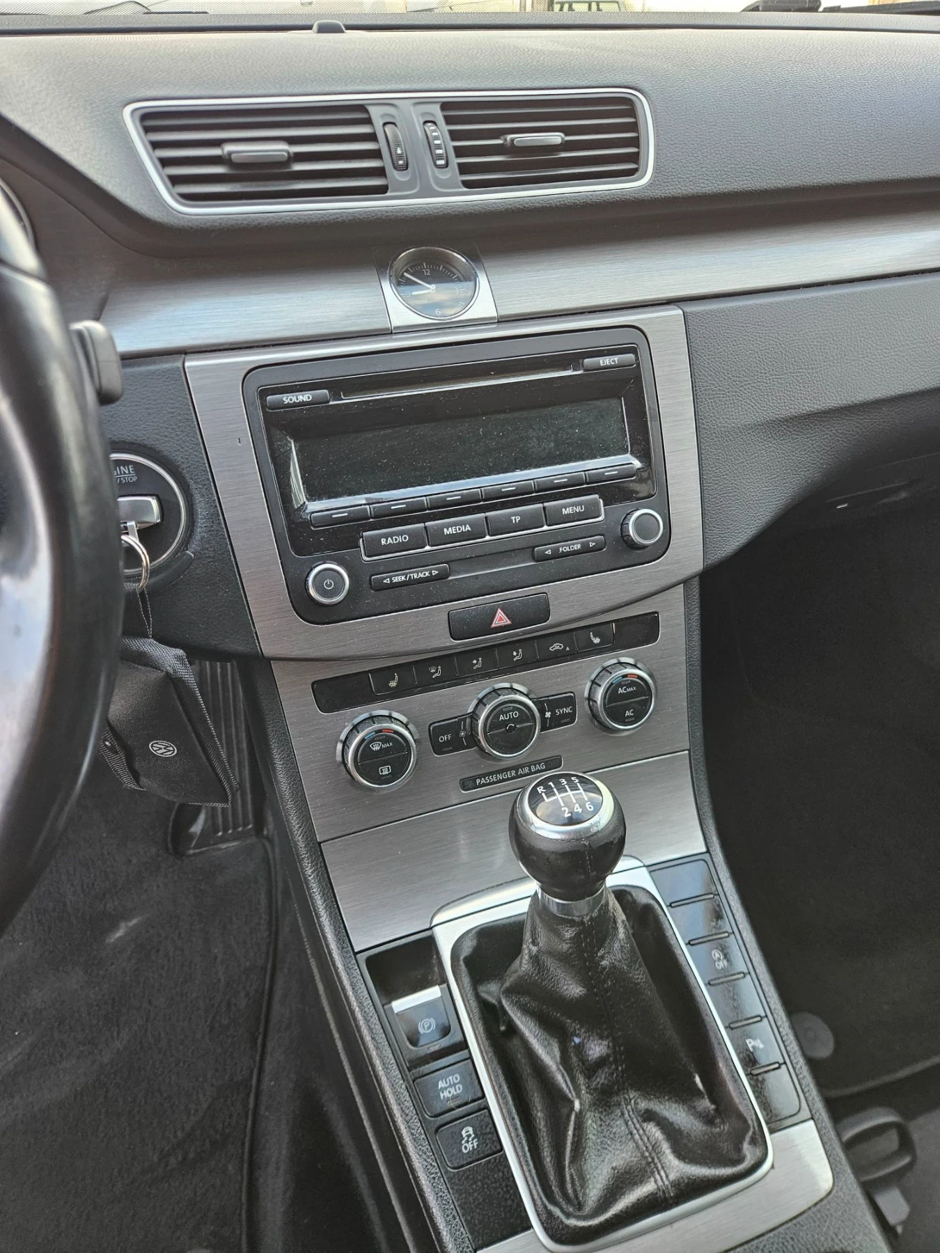 VW Passat, снимка 12 - Автомобили и джипове - 56216222