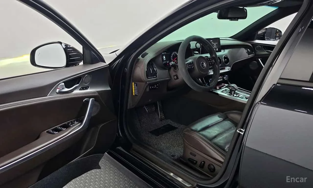 Kia Stinger * 2.0 Turbo AWD *  | Mobile.bg � ����������� 10