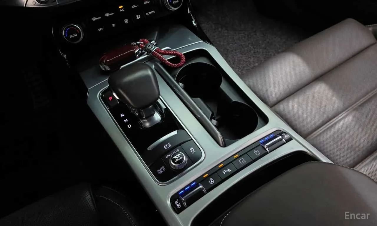 Kia Stinger * 2.0 Turbo AWD *  | Mobile.bg � ����������� 9