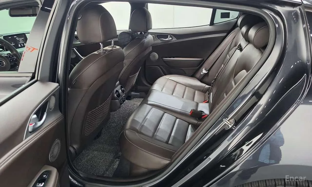 Kia Stinger * 2.0 Turbo AWD *  | Mobile.bg � ����������� 11