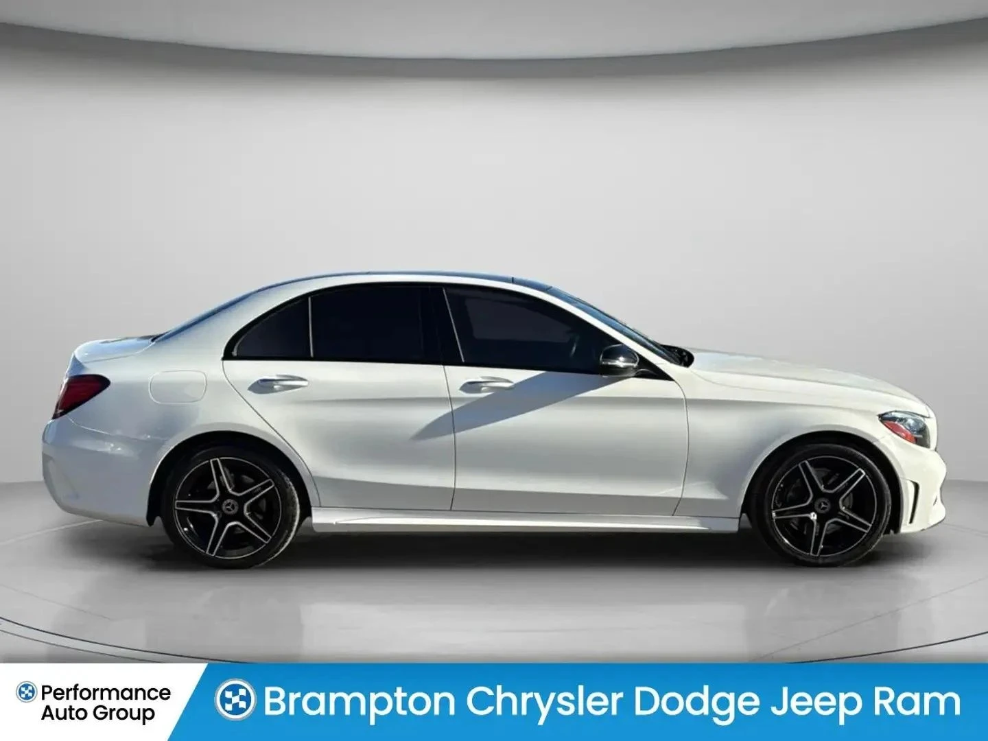 Mercedes-Benz C 300, снимка 4 - Автомобили и джипове - 56710276