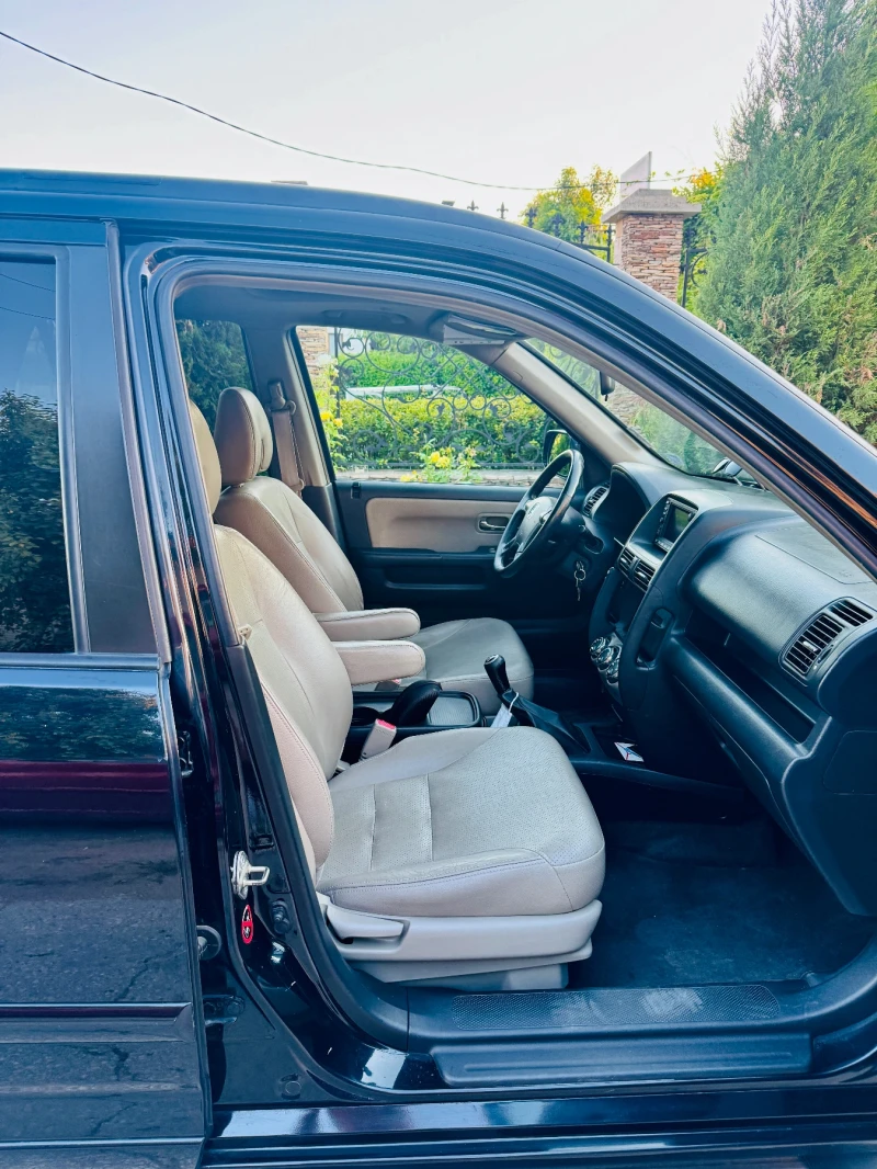 Honda Cr-v Executive, снимка 8 - Автомобили и джипове - 52372231