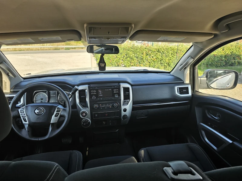 Nissan Titan crew cab 5.6 V8, снимка 6 - Автомобили и джипове - 52657409