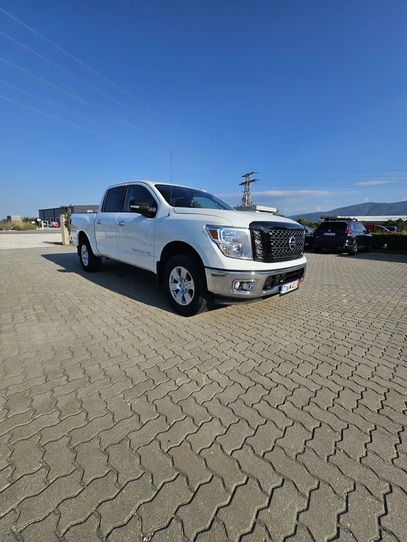 Nissan Titan crew cab 5.6 V8, снимка 4 - Автомобили и джипове - 52657409