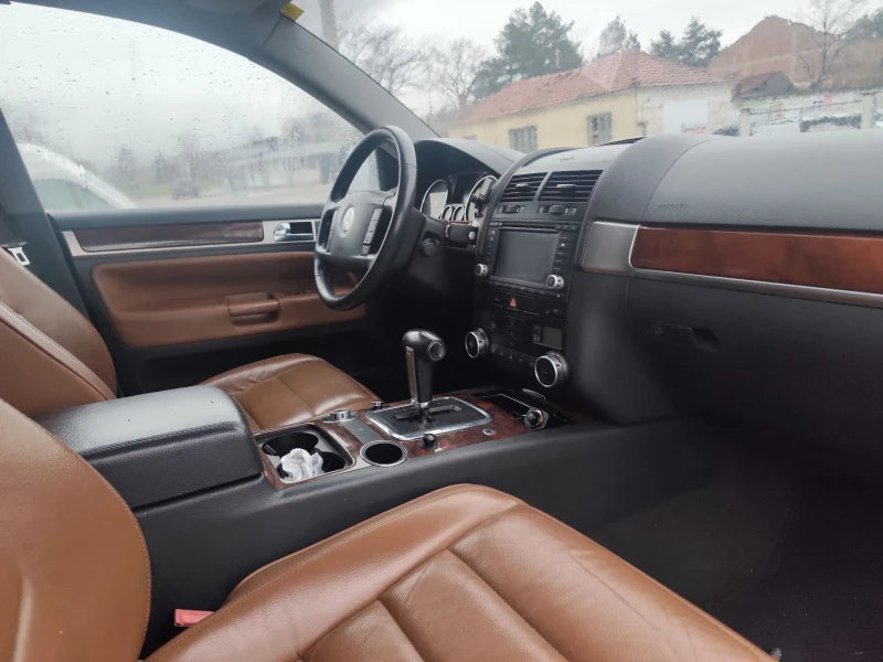 VW Touareg 3.0tdi, снимка 12 - Автомобили и джипове - 53274163