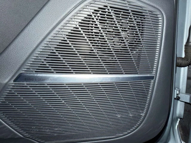 Audi Q7   Progressiv | Bang & Olufsen | 360 | CARFAX, снимка 10 - Автомобили и джипове - 53564133