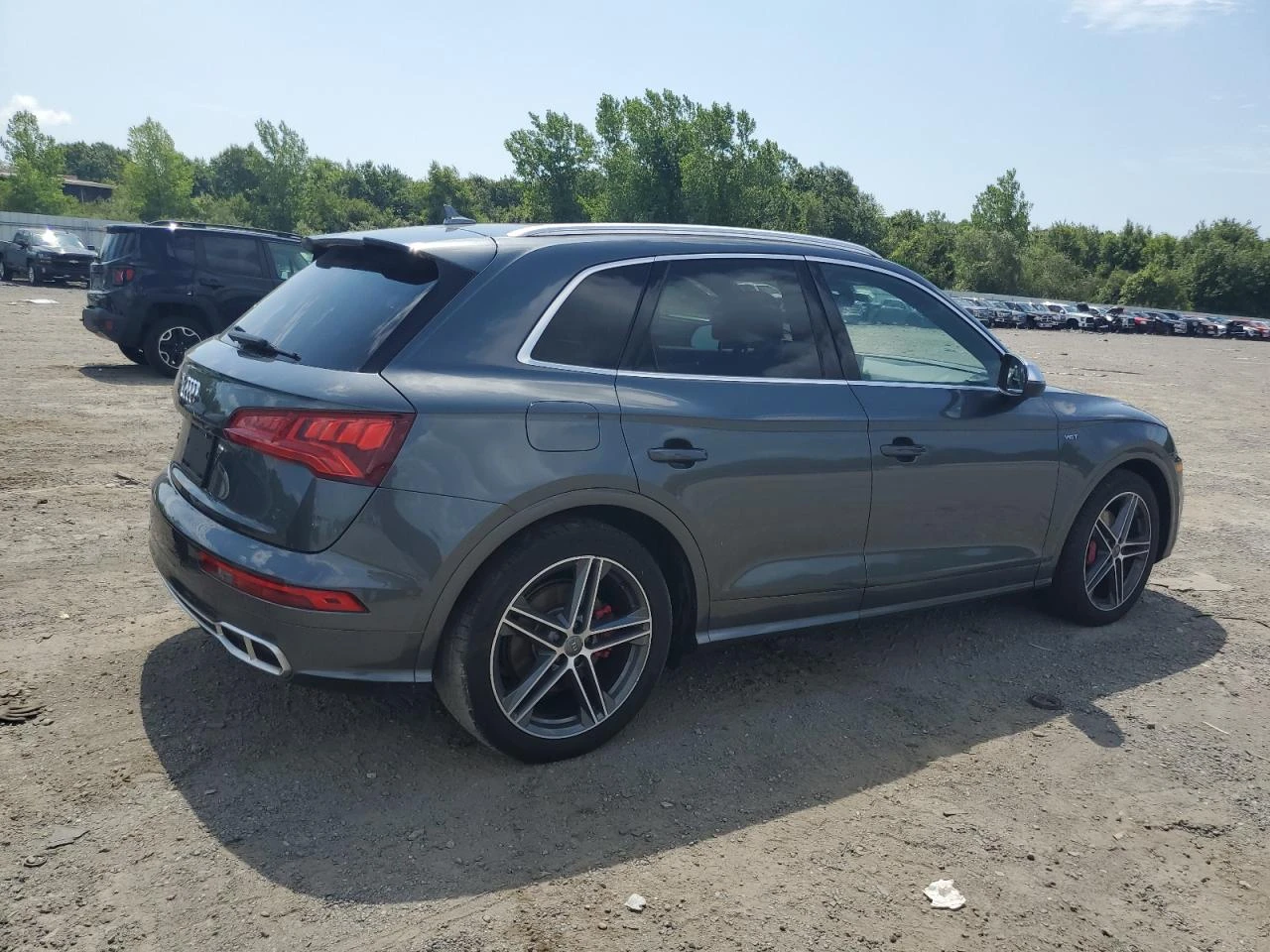 Audi SQ5 4x4* ПОДГРЕВИ* видео на двигателя - изображение 3