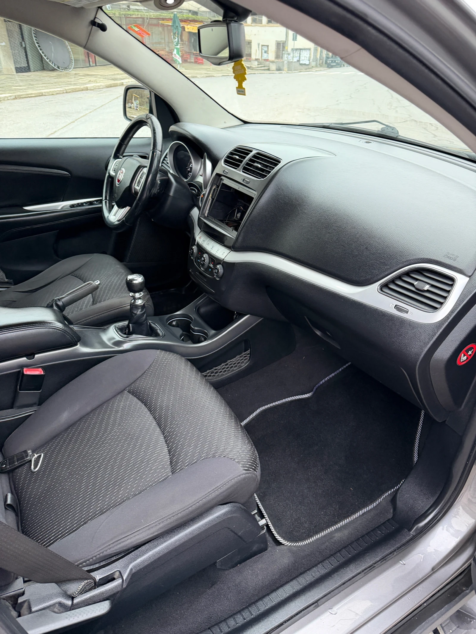 Fiat Freemont 2.0d 170�� 6+ 1 keyless | Mobile.bg � ����������� 9