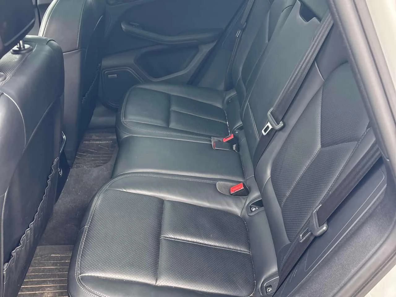 Porsche Macan GTS/BOSE/ДИСТРОНИК/ПАНОРАМА/ОБДУХВАНЕ/+ ГУМИ, снимка 12 - Автомобили и джипове - 54033622