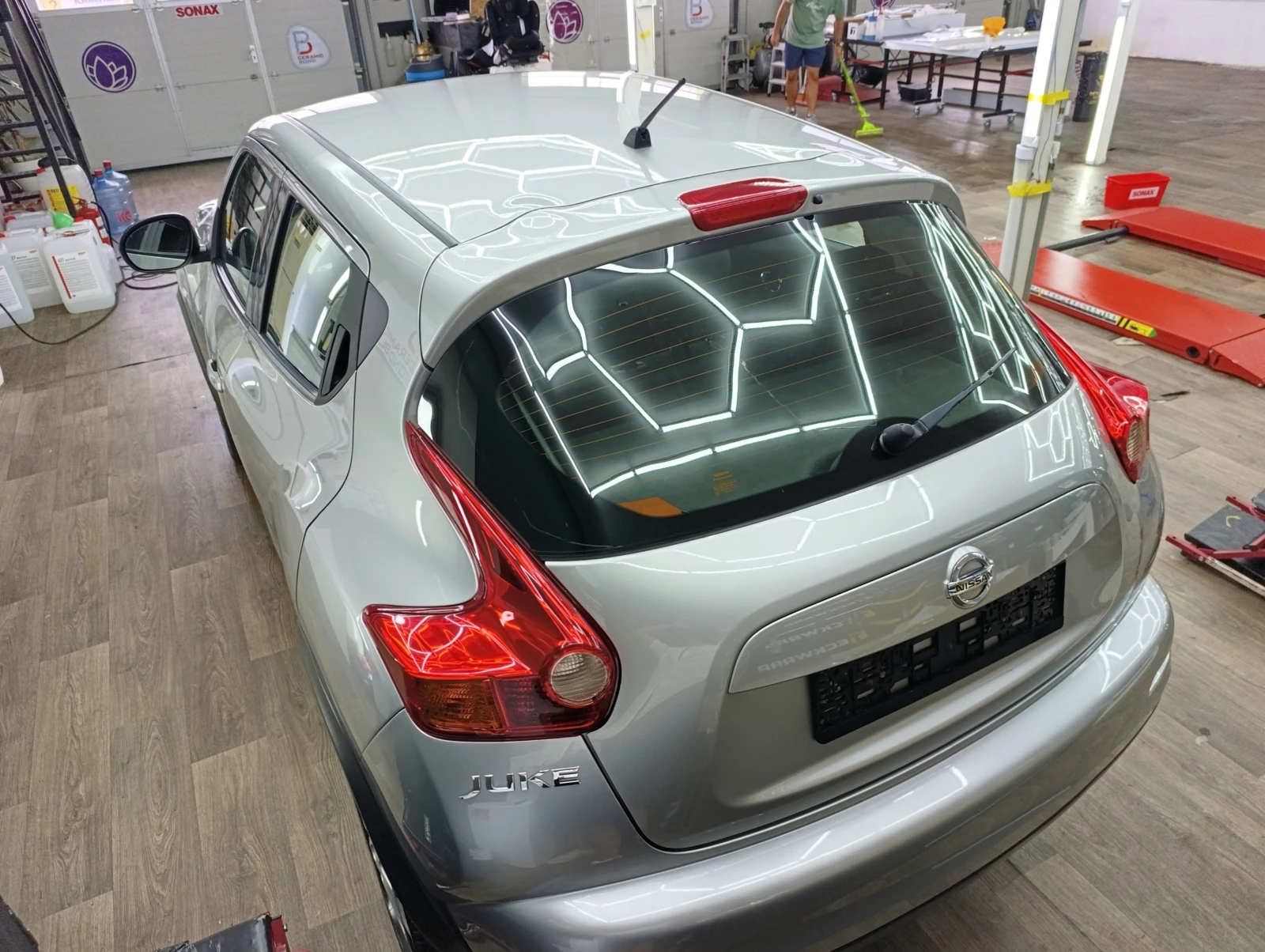 Nissan Juke 1.6i tekna 117k.c., снимка 15 - Автомобили и джипове - 55260659
