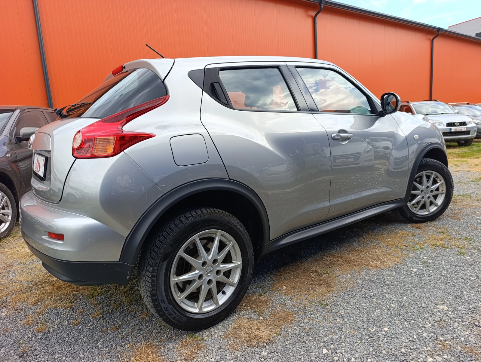 Nissan Juke 1.6i tekna 117k.c., снимка 6 - Автомобили и джипове - 55260659