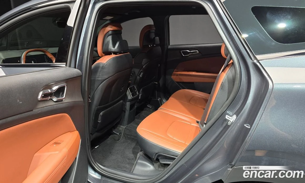 Kia Sportage Gasoline 1.6 Turbo 2WD Signature X Line, снимка 17 - Автомобили и джипове - 56096036