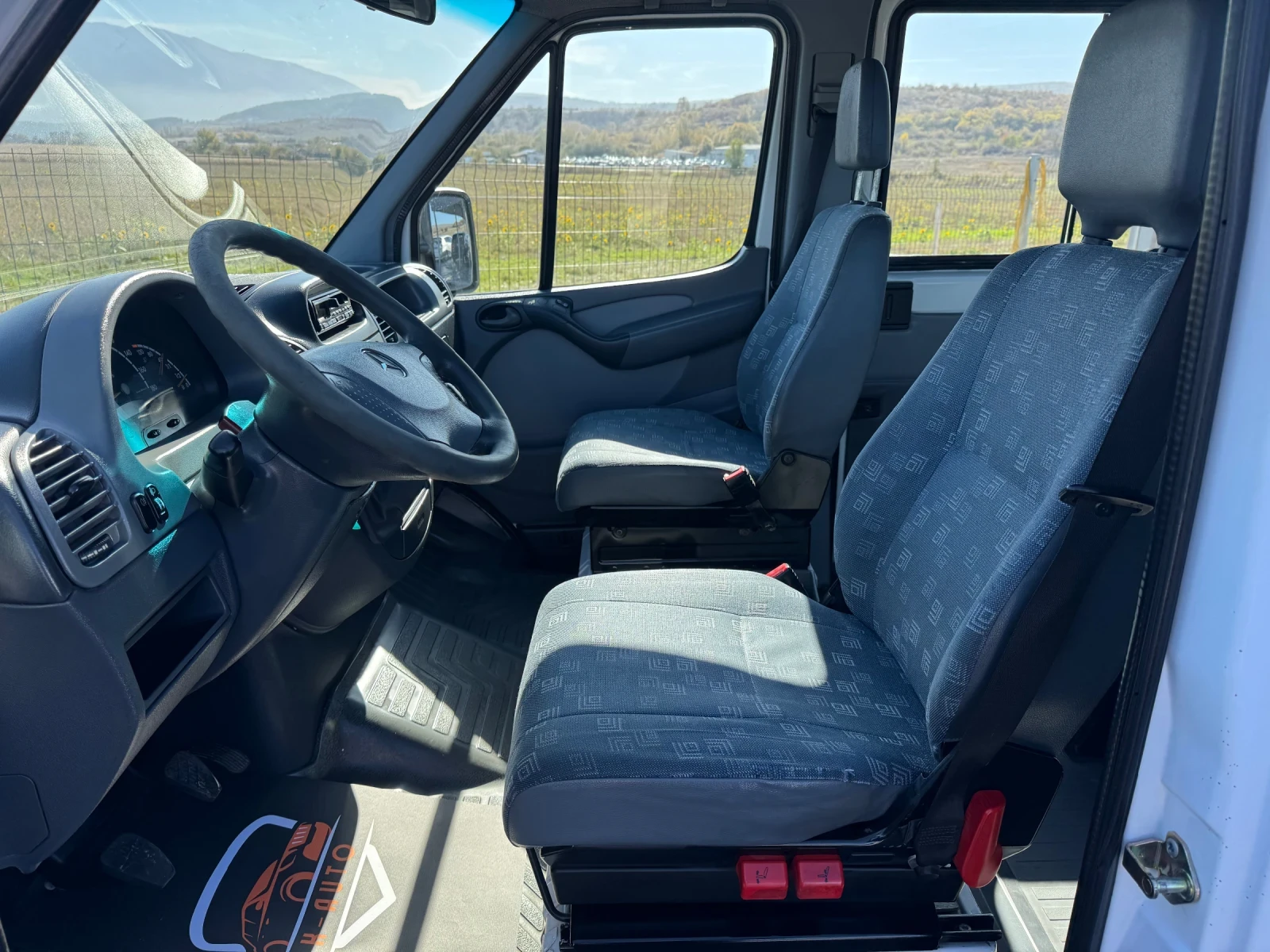 Mercedes-Benz Sprinter CDI / 9  /  | Mobile.bg   6