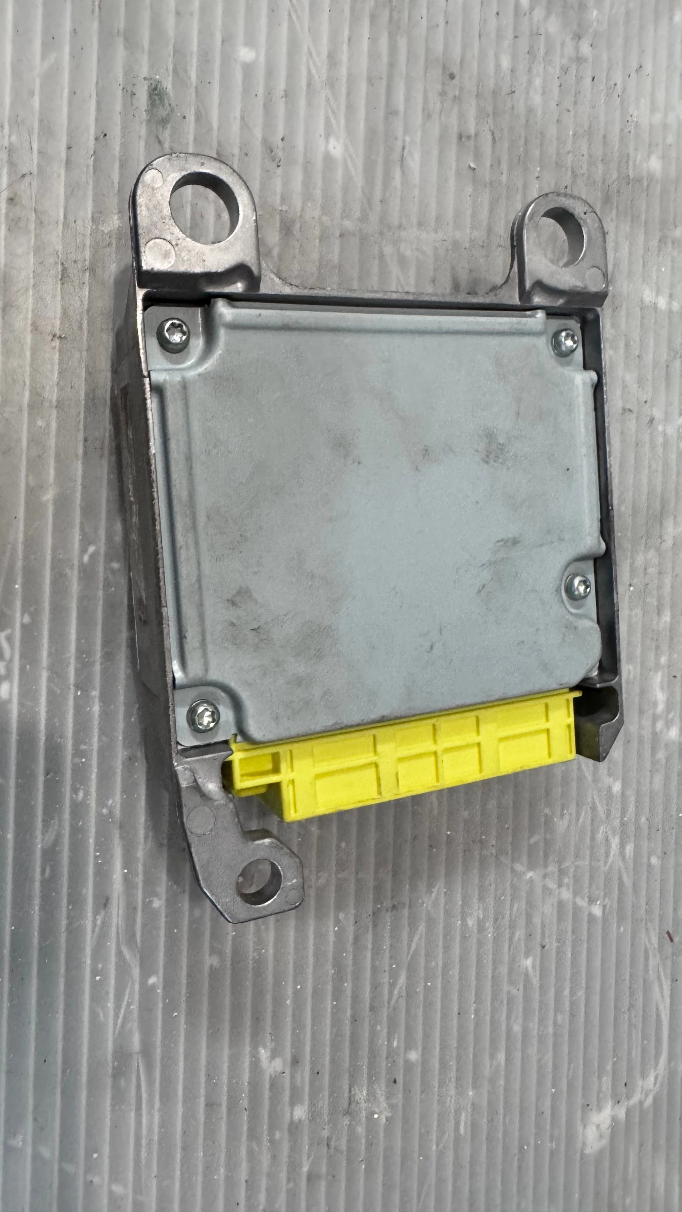 Airbag  /  /  a Toyota Prius - 89170-47390 / 152300-6951 | Mobile.bg   2