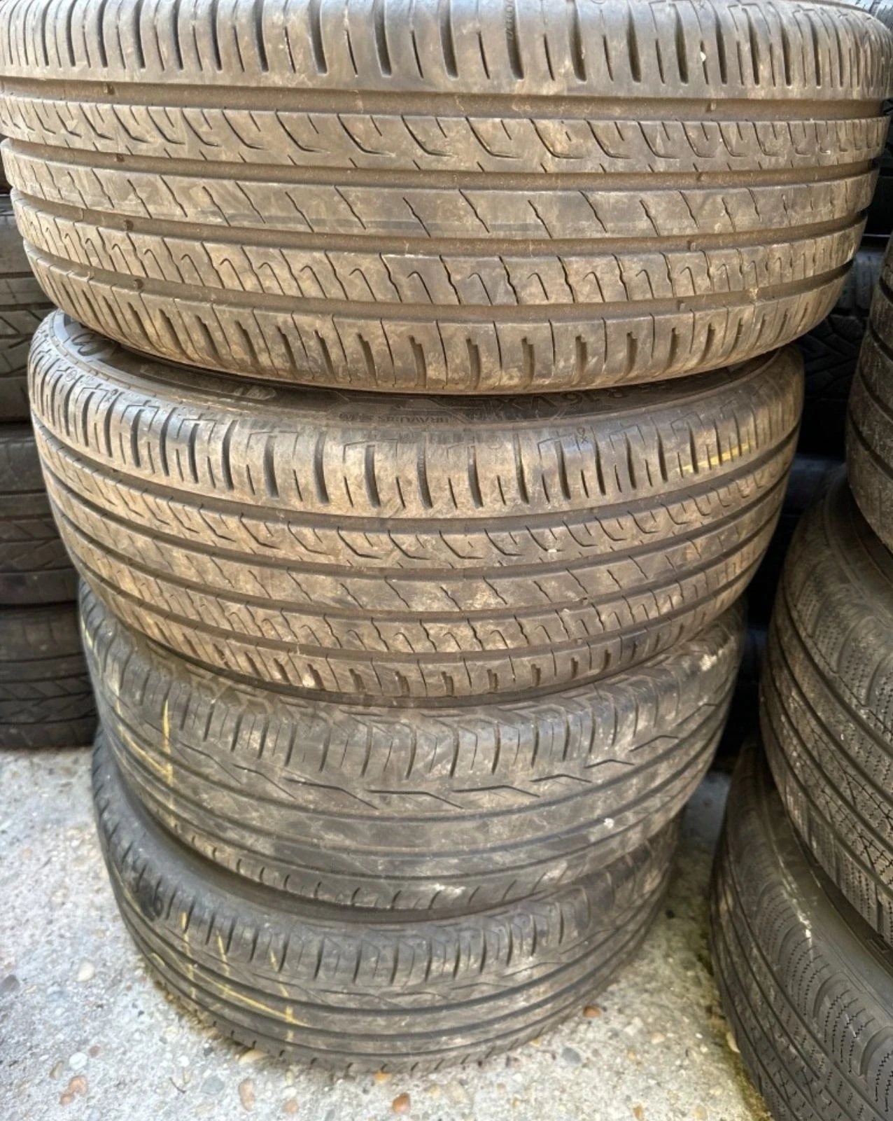 Гуми с джанти Barum 195/55R16, снимка 2 - Гуми и джанти - 55946764