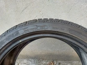 Гуми Зимни 225/40R18, снимка 6 - Гуми и джанти - 38493220