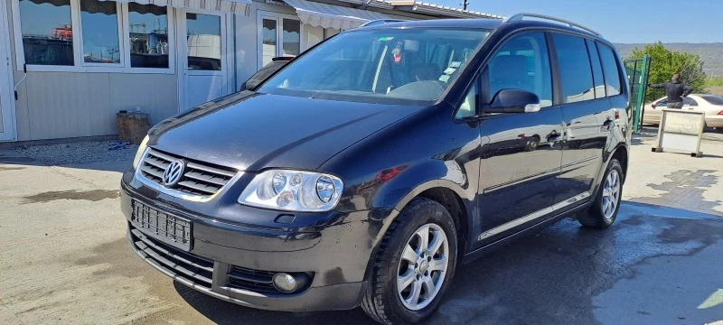 VW Touran DSG 6скорости3Броя, снимка 14 - Автомобили и джипове - 31136483