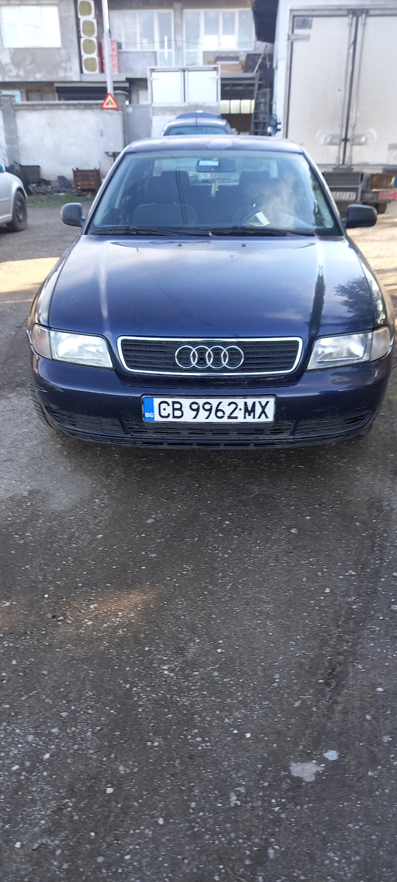 Audi A4 1.6, снимка 1 - Автомобили и джипове - 45445719