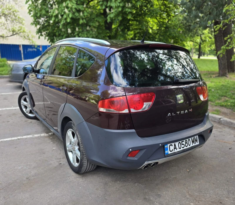 Seat Altea, снимка 4 - Автомобили и джипове - 50074939