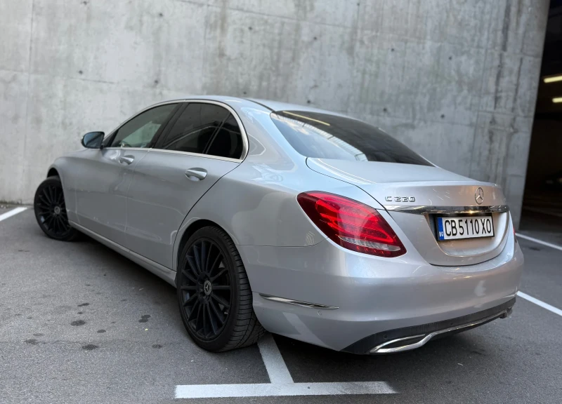 Mercedes-Benz C 220 Bluetec///7G///Lightpack///ParkingAssist///Camera, снимка 6 - Автомобили и джипове - 52334529