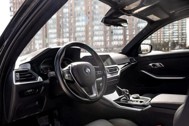 BMW 330 xDrive* АвтоКредит* (ЦЕНА ДО БГ), снимка 6 - Автомобили и джипове - 52566765