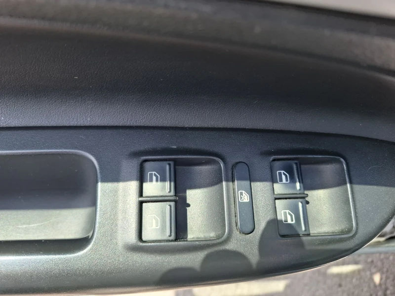 Skoda Octavia Scout, снимка 10 - Автомобили и джипове - 52973126