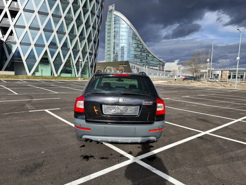 Skoda Octavia Scout, снимка 6 - Автомобили и джипове - 52973126