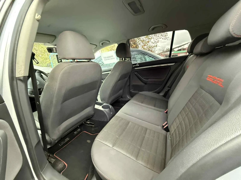 VW Golf, снимка 6 - Автомобили и джипове - 53048362