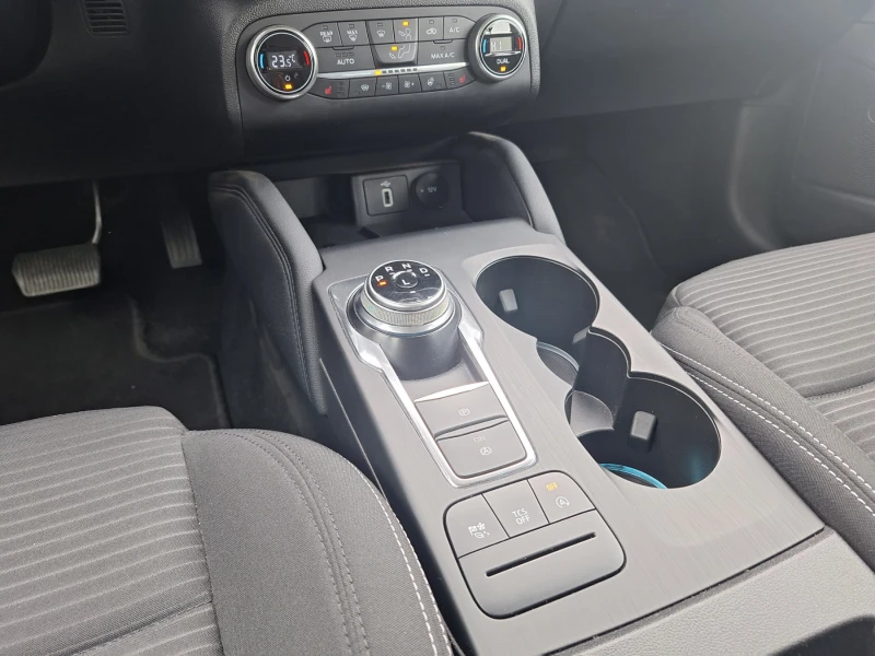 Ford Focus 1.0EcoBoost 125к.с. Automatic, снимка 11 - Автомобили и джипове - 53285654