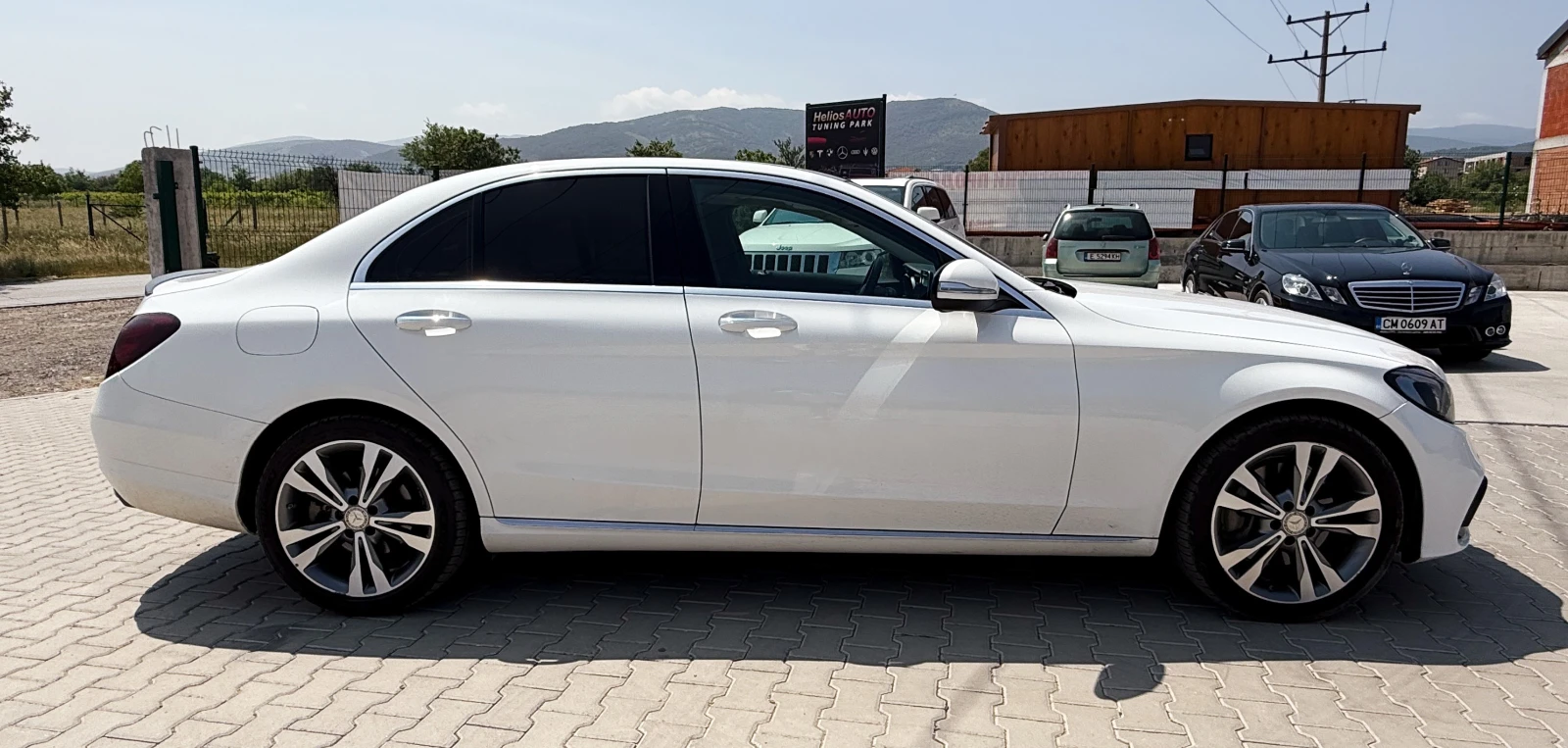 Mercedes-Benz C 300 4 Matic - изображение 8