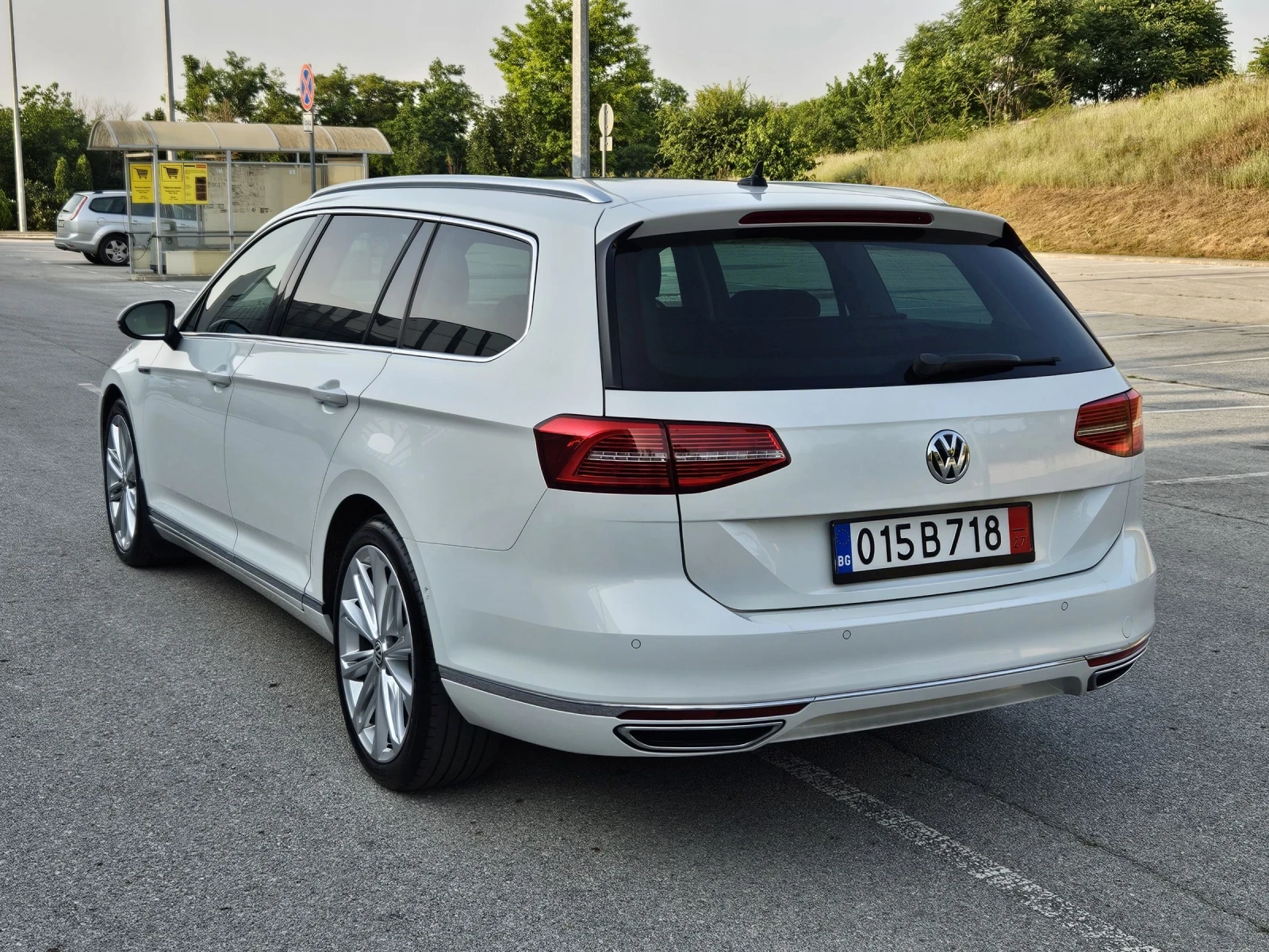 VW Passat 4MOTION ДИСТРОНИК 360  КОЖА - изображение 4