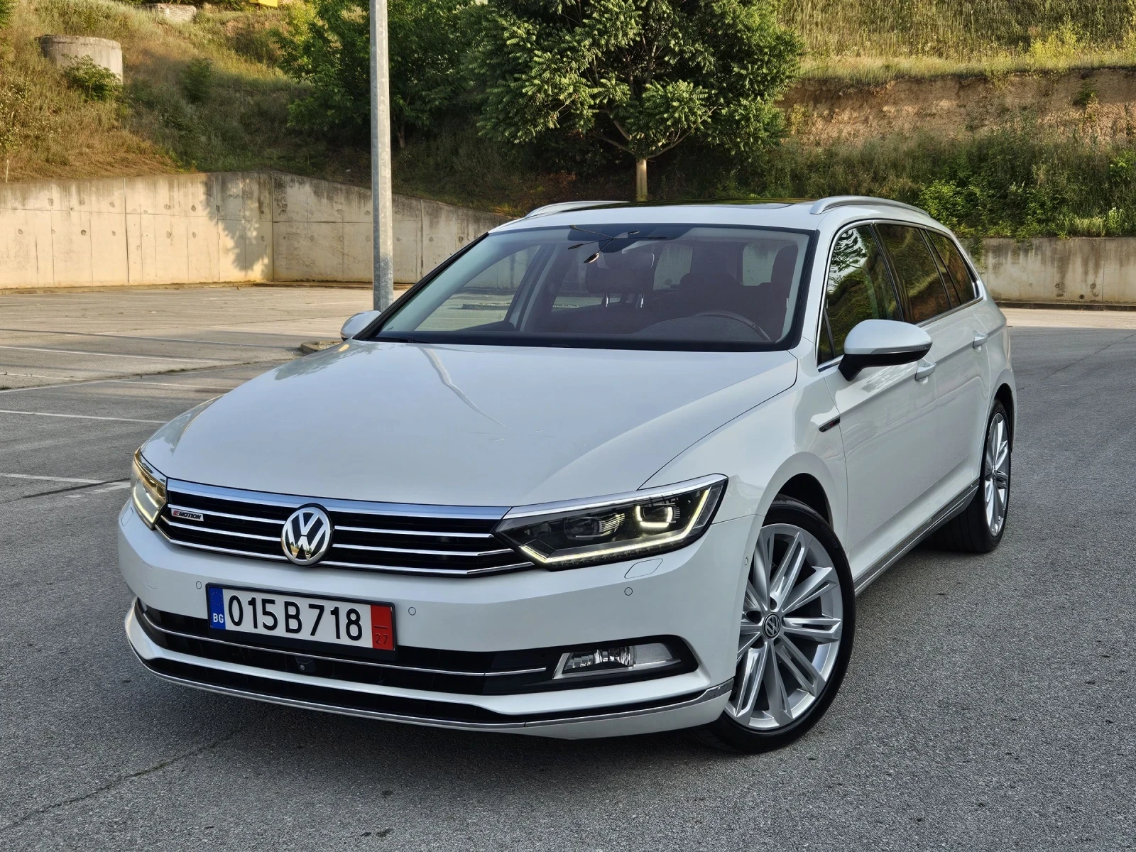 VW Passat 4MOTION ДИСТРОНИК 360  КОЖА - изображение 2