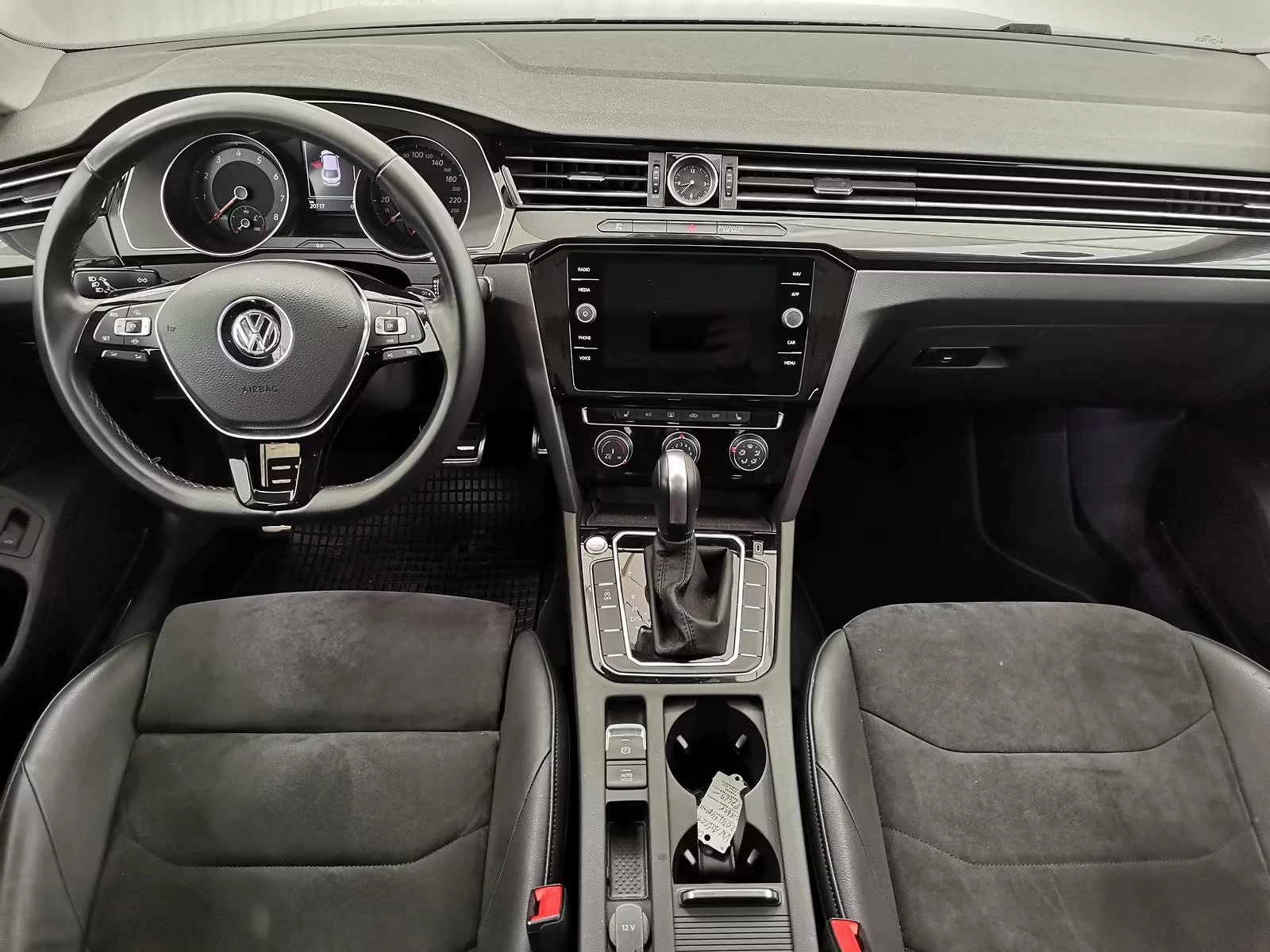 VW Arteon 2.0TSI/ELEGANCE/190HP/360/ACC/NAVI/LED/PANO/309f - изображение 8