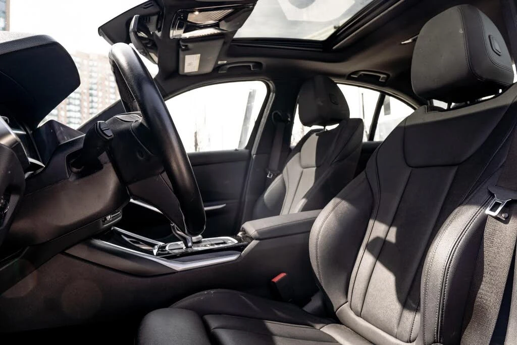 BMW 330 xDrive* АвтоКредит* (ЦЕНА ДО БГ) - изображение 7