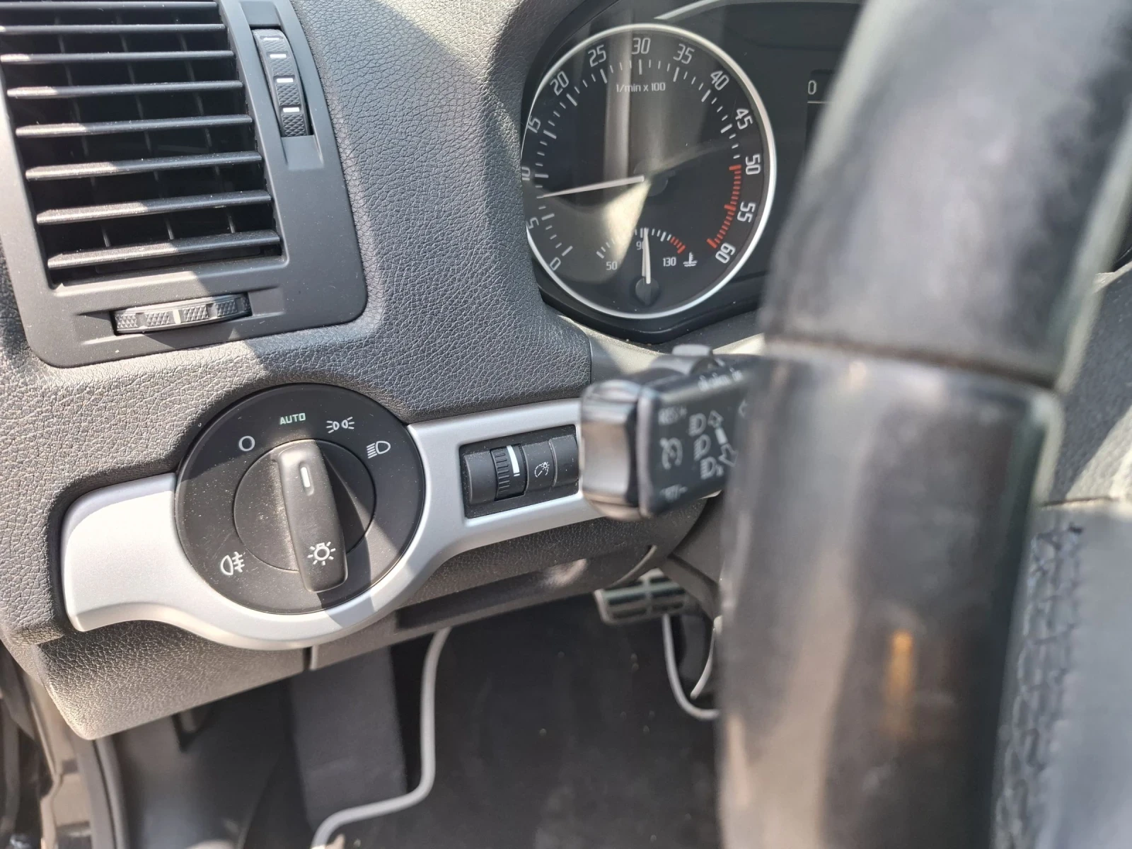 Skoda Octavia Scout | Mobile.bg � ����������� 11