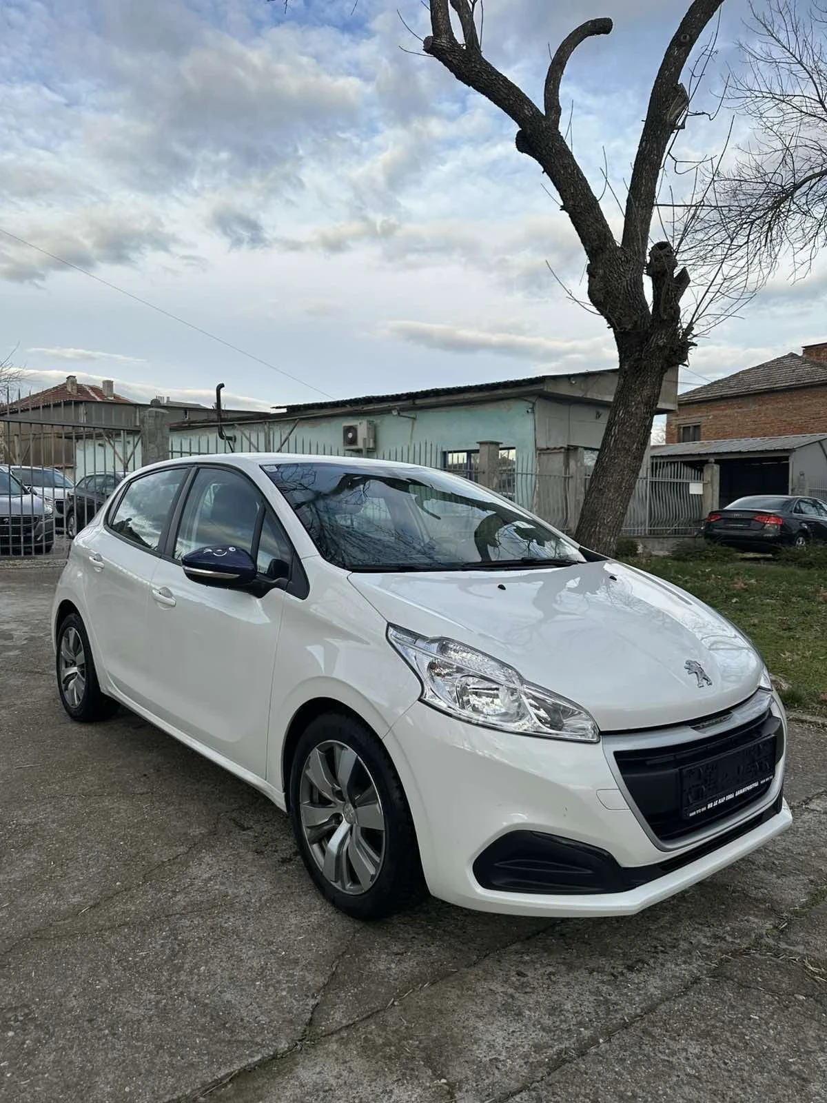 Peugeot 208 1.2 BENZIN AUSTRIA | Mobile.bg � ����������� 3