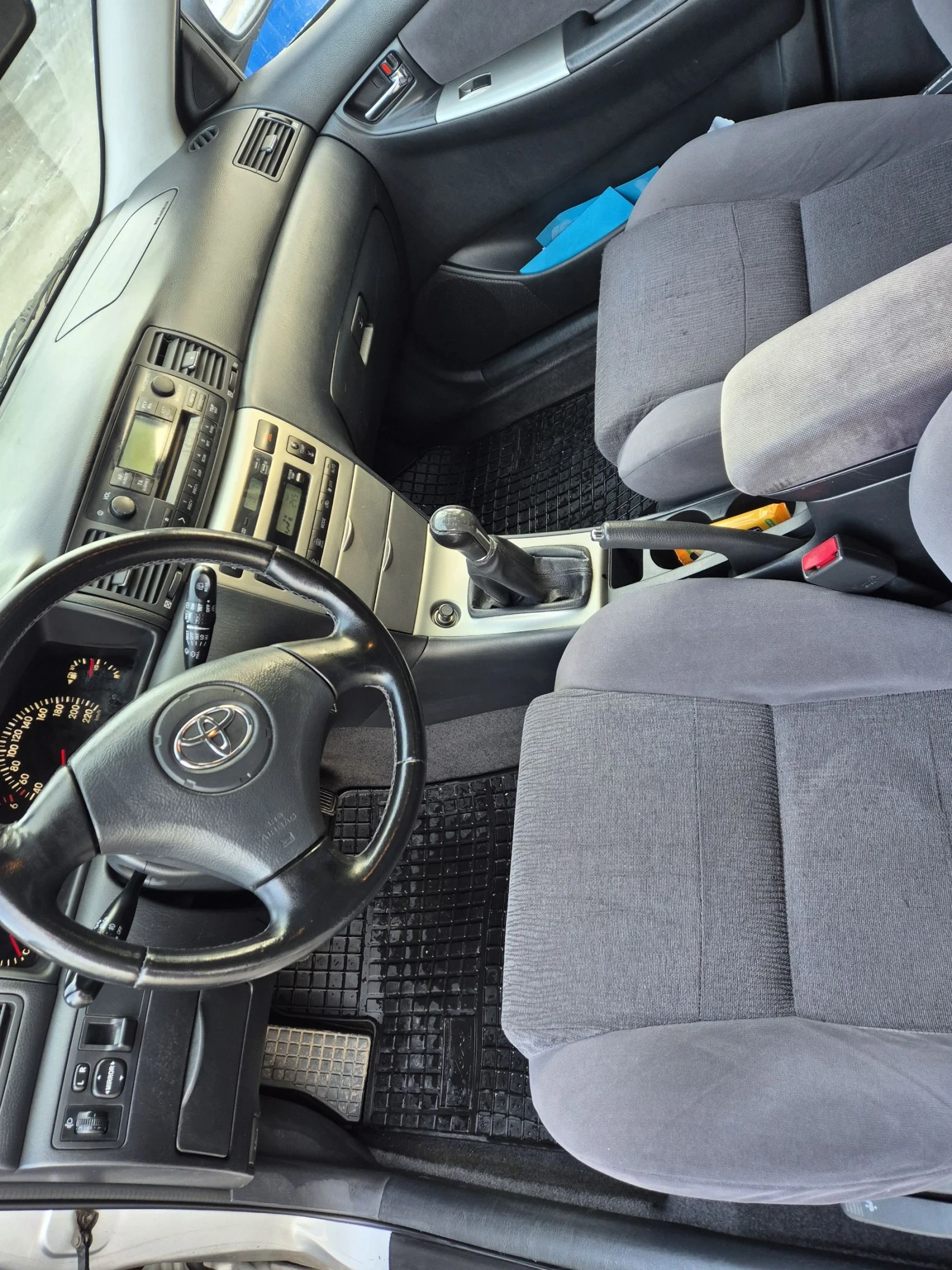 Toyota Corolla  - изображение 7