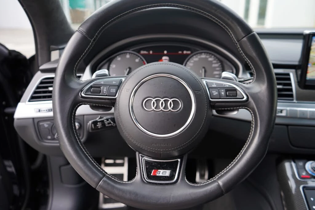 Audi S8 B&O* ЩОРИ* 4 ПОДГРЕВА* ПЕРА* МАСАЖ* ОБДУХВАНЕ, снимка 15 - Автомобили и джипове - 54208440
