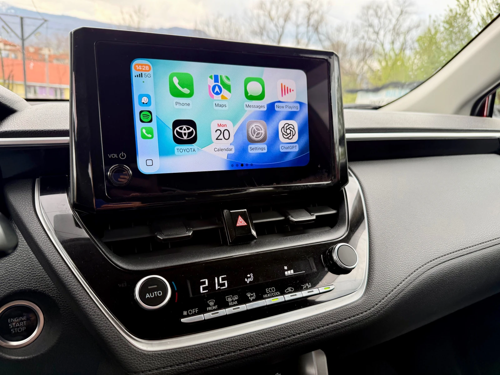 Toyota Corolla Cross, снимка 11 - Автомобили и джипове - 54255976