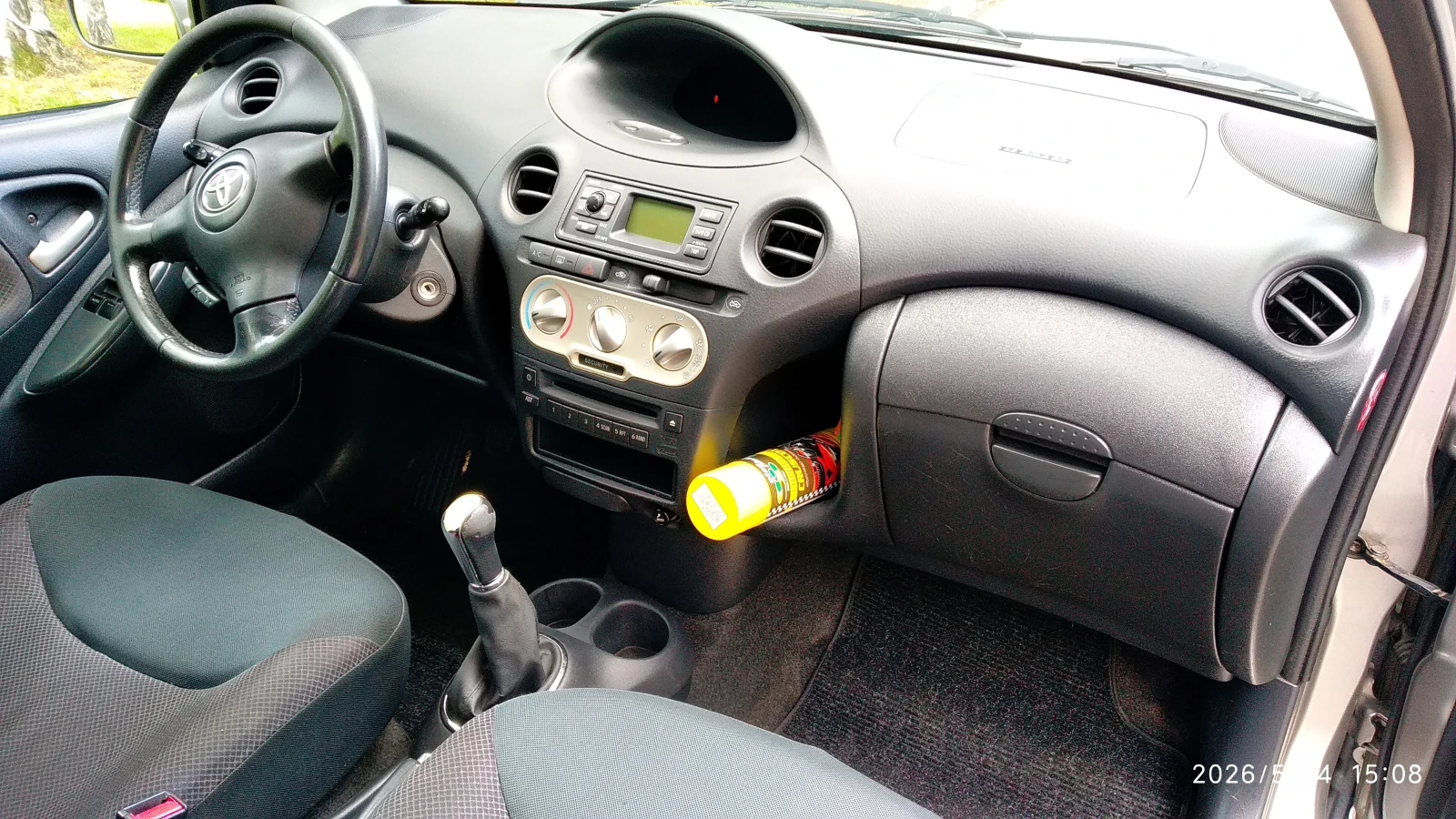 Toyota Yaris 1.0 VVT-I Евро 4, снимка 10 - Автомобили и джипове - 54899272